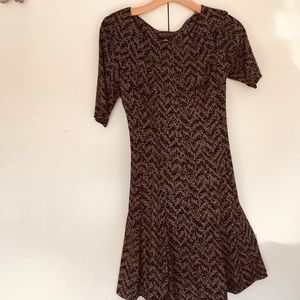 Stylish Shift Dress Size 8 Connected Apparel- * Free shipping *